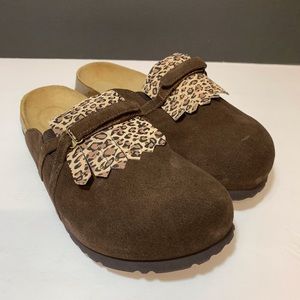 Betula Birkenstock brown clogs with Leopard trim